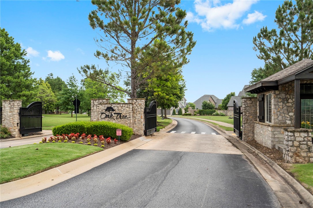 Oak Tree Centerton - Residential