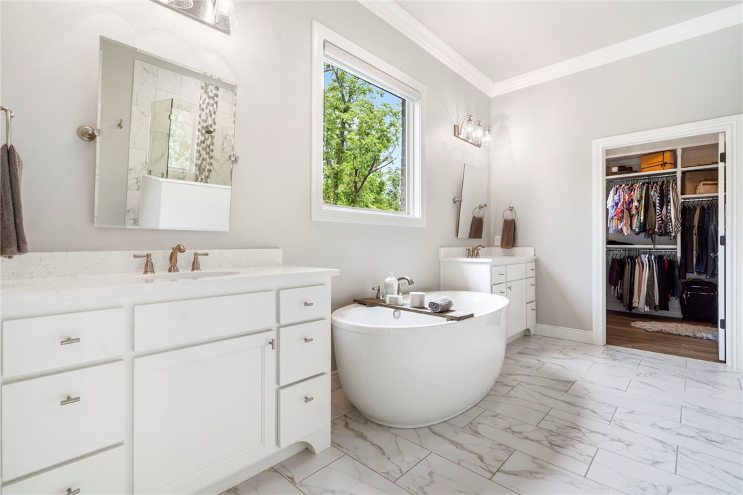 Oak Tree Centerton - Residential