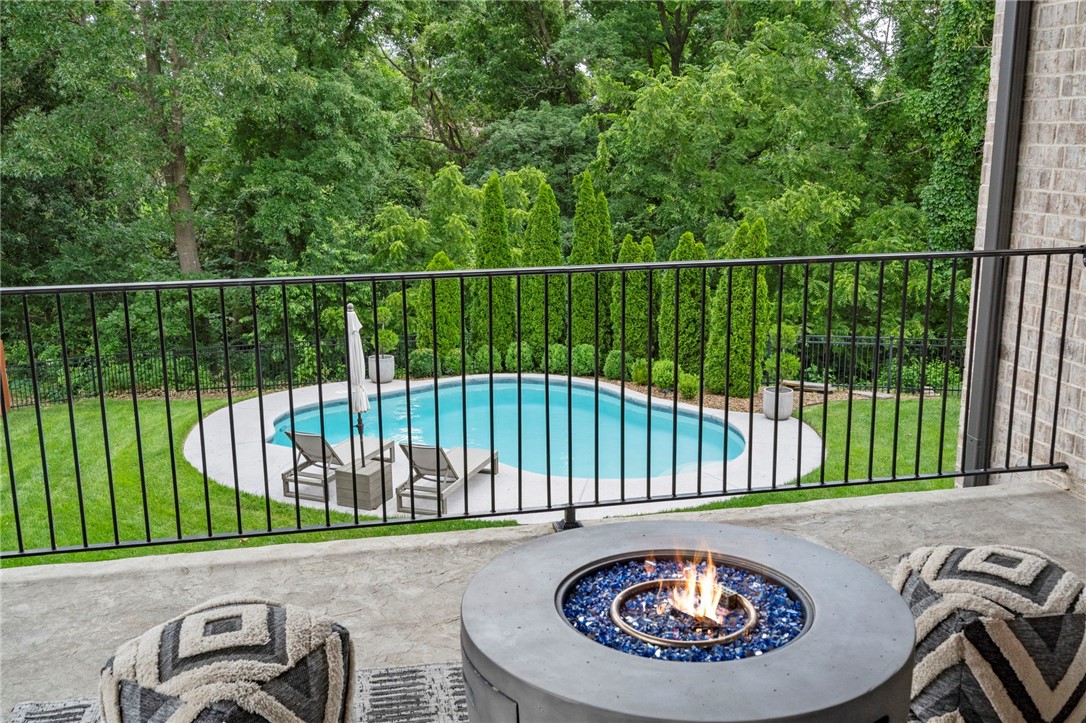 Oak Tree Centerton - Residential