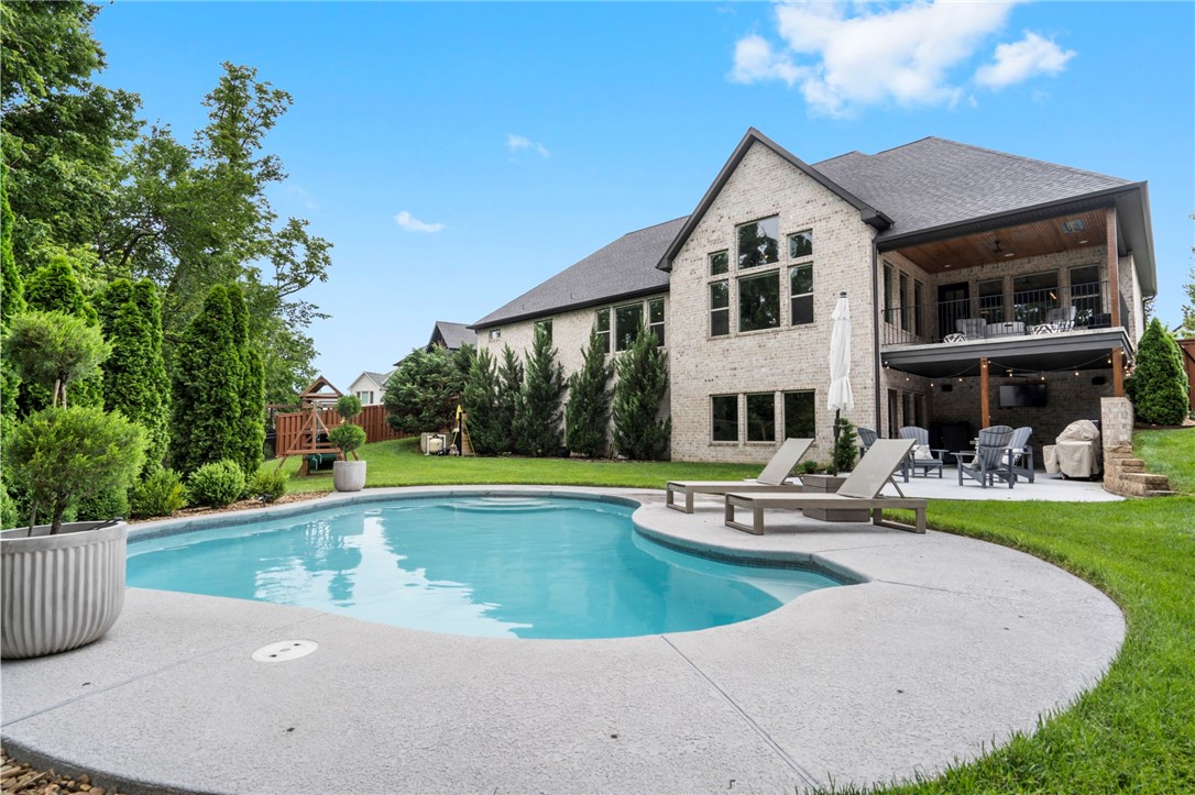 Oak Tree Centerton - Residential