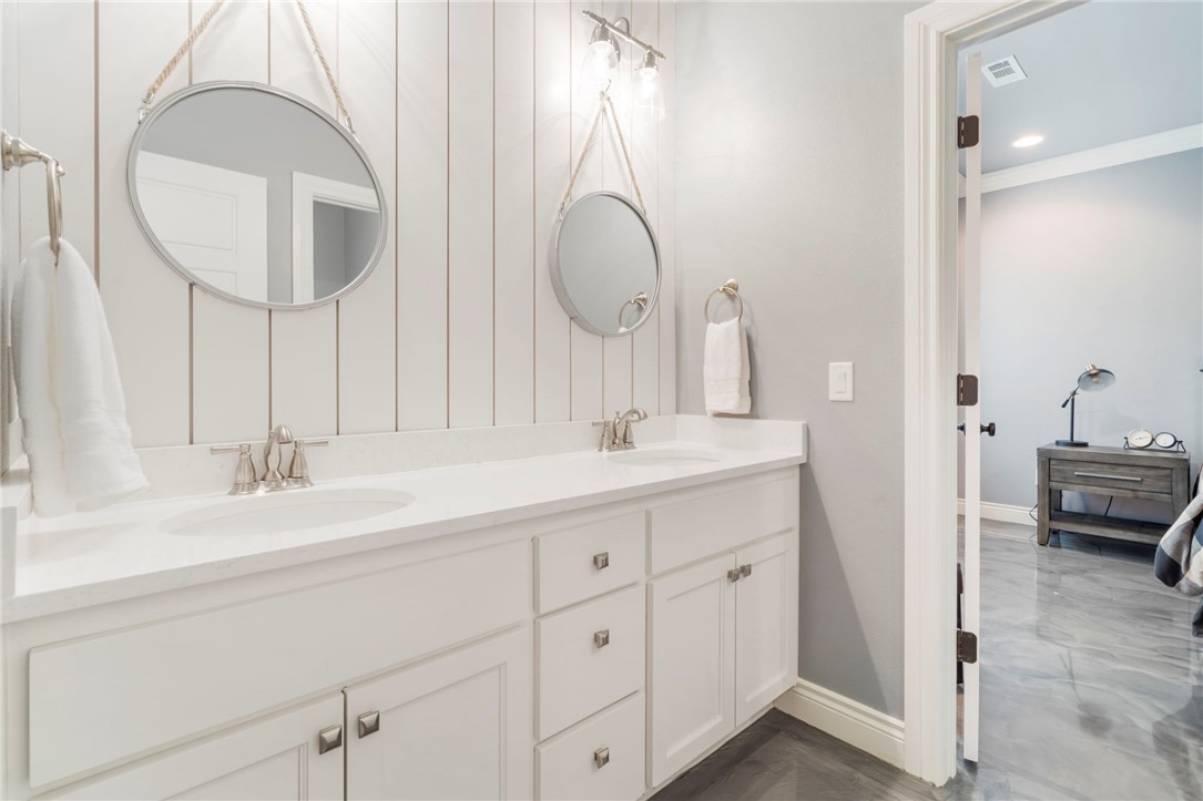 Oak Tree Centerton - Residential