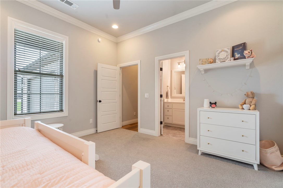 Oak Tree Centerton - Residential