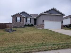 THIS HOME IS MOVE-IN READY!!! This home has 4 bedrooms, 3 full baths, open, spacious living room, dining area, kitchen area, and a 10 X 30 deck ready for your social gatherings or family cookouts. In the basement is a finished bedroom, full bath, den/family room, mechanical room, shop/garden tool storage room, and one un-finished room you can complete for whatever you want! The drawers in the kitchen are self-closing, and the cabinet doors are ''soft close.'' Located in the Wellington Subdivision so you are close to town, but enjoy the ''out of the city'' atmosphere.