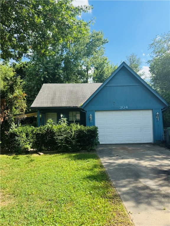 3bed 2bath home with great potential. This fixer upper offers a two car garage, covered patio, storage shed and fenced backyard. Home being SOLD "AS IS" No repairs No SPD. Bank owned