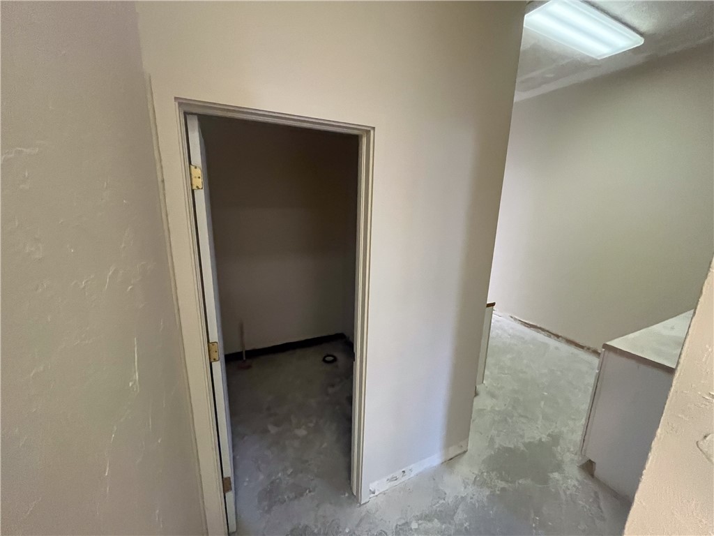 Springdale Outlots - Commercial Lease
