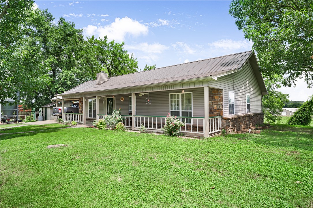 (1,344?sq?ft)
Ranch-style home built in 2000 with a cozy, open layout.
2 bedrooms and 2 full baths for comfortable country living
Equestrian & Livestock Facilities
Enormous 80×100?ft covered riding arena, complete with office and restroom – ideal for training or events
40×70 hay barn and cattle barn with working pens and,
3-acre trap, feed bin, cross-fencing throughout; setup supports serious cattle or horse operations
Rolling, level terrain with wooded areas and over a mile of Sixmile Creek frontage.
Multiple ponds provide water sources river-bottom soils, perfect for grazing and hay production—truly a cattleman’s paradise
Quiet, rural setting in Logan County with convenient access via I-40
Just minutes from Paris (7?mi), Ozark (15?mi), and Fort Smith (35?mi)—close to major cattle auctions.
This is more than just a farm—it’s a full-scale equine/cattle operation. Whether you're raising cattle, training horses, or simply enjoying rural life, this property checks every box.