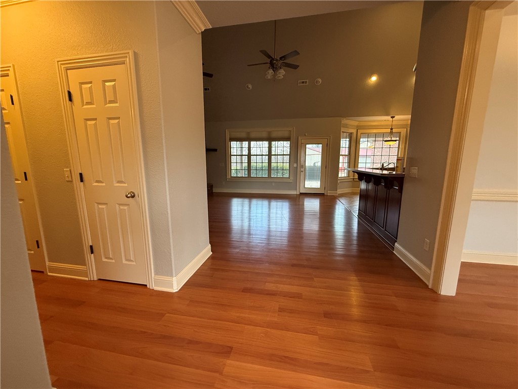 - - Residential Lease