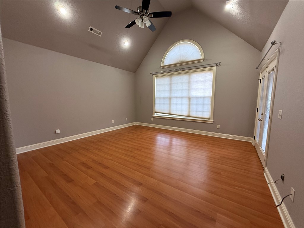 - - Residential Lease