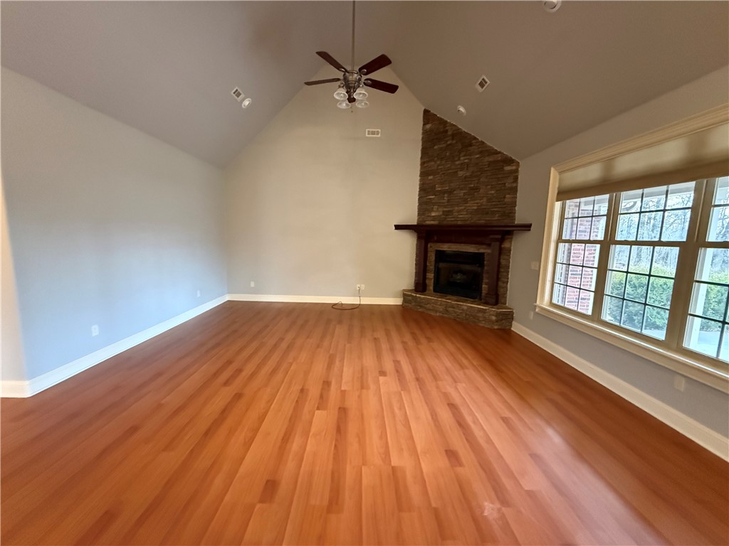 - - Residential Lease