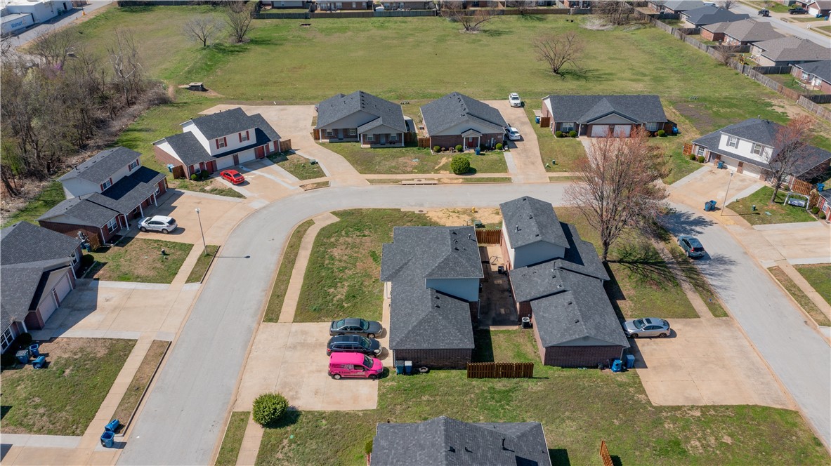 Carriage Square Sub Bentonville - Residential