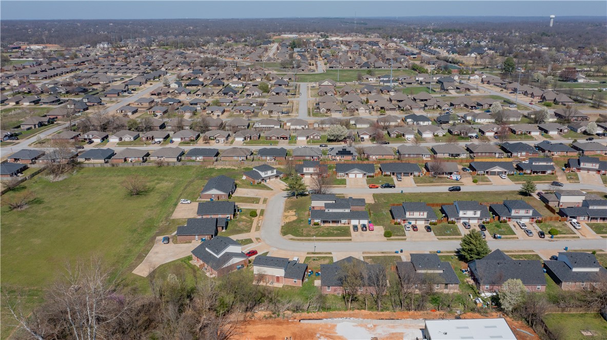 Carriage Square Sub Bentonville - Residential