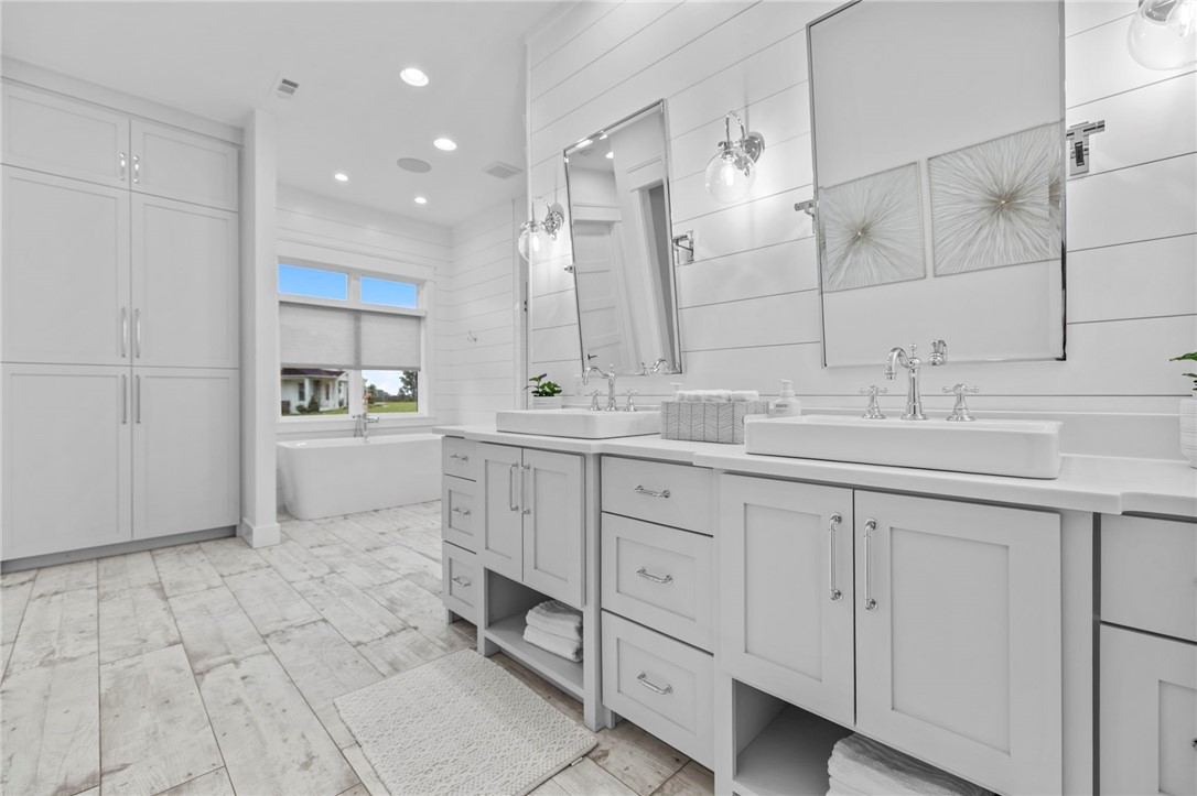 Grand Valley Estates - Residential