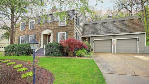 Single Family Residence in Fayetteville AR 1027 Oaks Manor Drive.jpg