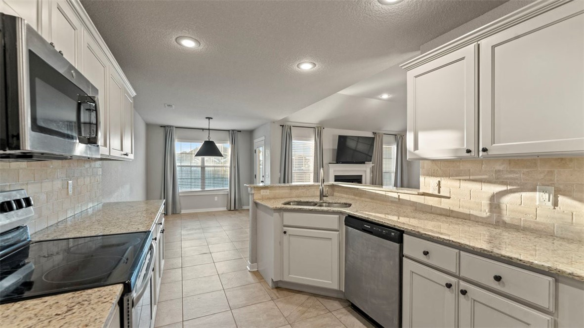 Grand Valley Ph I - Residential Lease