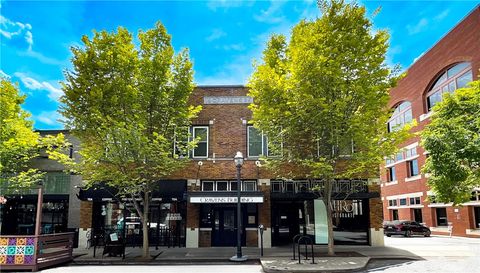 Photo of 21 E Center Street, Fayetteville, AR 72701 (MLS # 1333353)