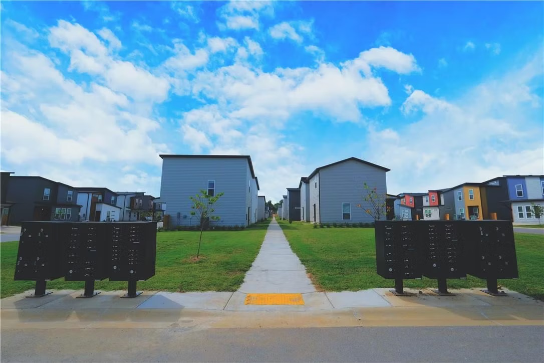 FEATHERSTON WEST SUB PH 1-CENTERTON - Residential