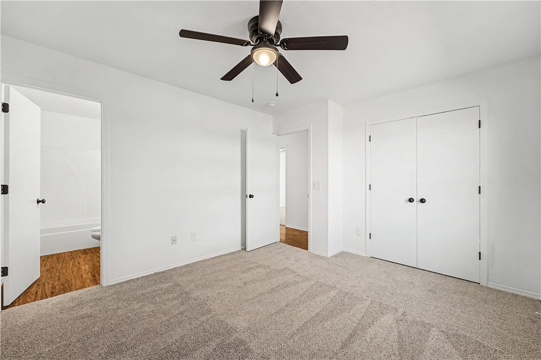 CARRIAGE SQUARE COURT HPR-BENTONVILLE - Residential