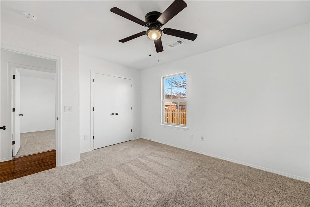 CARRIAGE SQUARE COURT HPR-BENTONVILLE - Residential