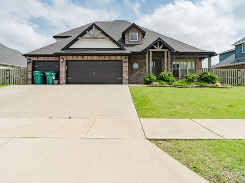 Photo of 1421 Blue Moon Road, Centerton, AR 72719 (MLS # 1351690)