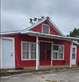 Investment opportunity UNDER $200K! AS IS - Zoned Commercial with living space, at the perfect stage to make it your own! Commercial sized hot water tank, double septic tanks for commercial use, underground fuel tanks present with up to date inspections/certifications. Canopy has power! Located on a busy corner of Hwy 112 & Hwy 127S. Near Beaver Lake, Hobbs State Park & War Eagle & only 15 miles from Downtown Rogers!