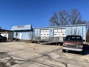 Great LOCATION for your business needing warehouse space. Loading dock w/2 10' overhead doors. Has an Office area with a full bathroom including a stand up shower. Also has a utility closet with a sink. Lots of different possibilities for this property to be had. So whether you are an investor or just looking for you a place to call your own, make sure to book your showing today on this one.