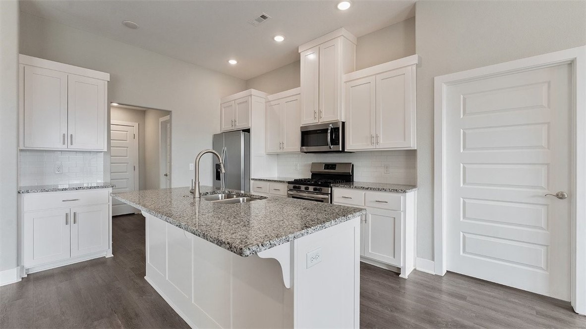 Woodridge Sub Ph Iii & Iv - Residential Lease