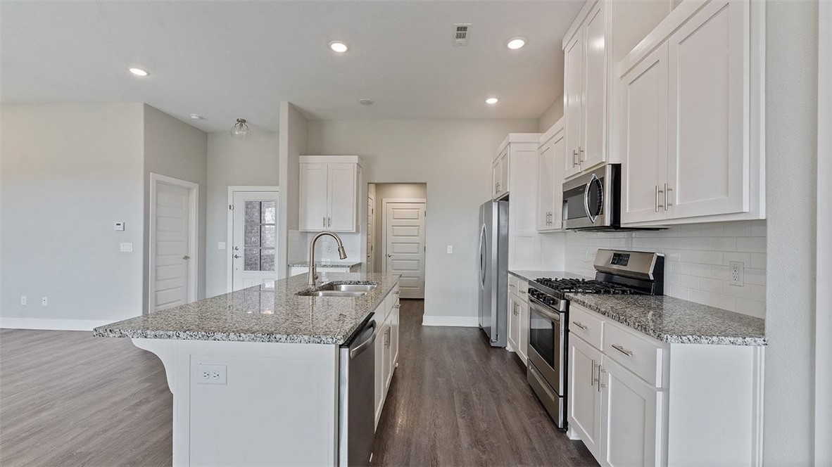 Woodridge Sub Ph Iii & Iv - Residential Lease