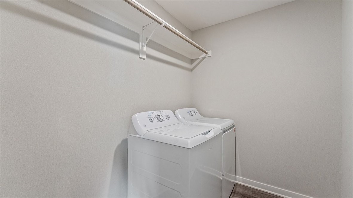 Woodridge Sub Ph Iii & Iv - Residential Lease