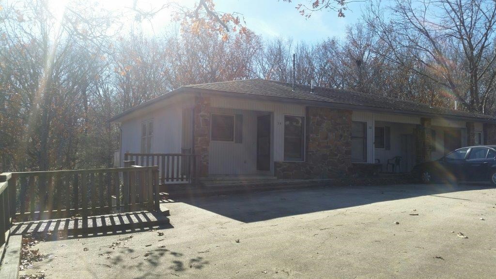 2 bedroom, 1 1/2 bath with all kitchen appliances. Decks on both upper and lower levels. Pets negotiable with deposit.