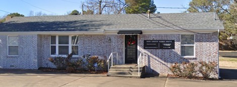 Fayetteville midtown office suite available at 2031 Green Acres. Available suite measures 11 x 19 with private bathroom, small file area and outside access with private entry. Office clientele only. Building provides furnished reception area, kitchen and foyer bathroom and ample free parking. $1000 per month plus share of utilities. All tenants pay share of utilities including internet. 2 year lease plus deposit required.