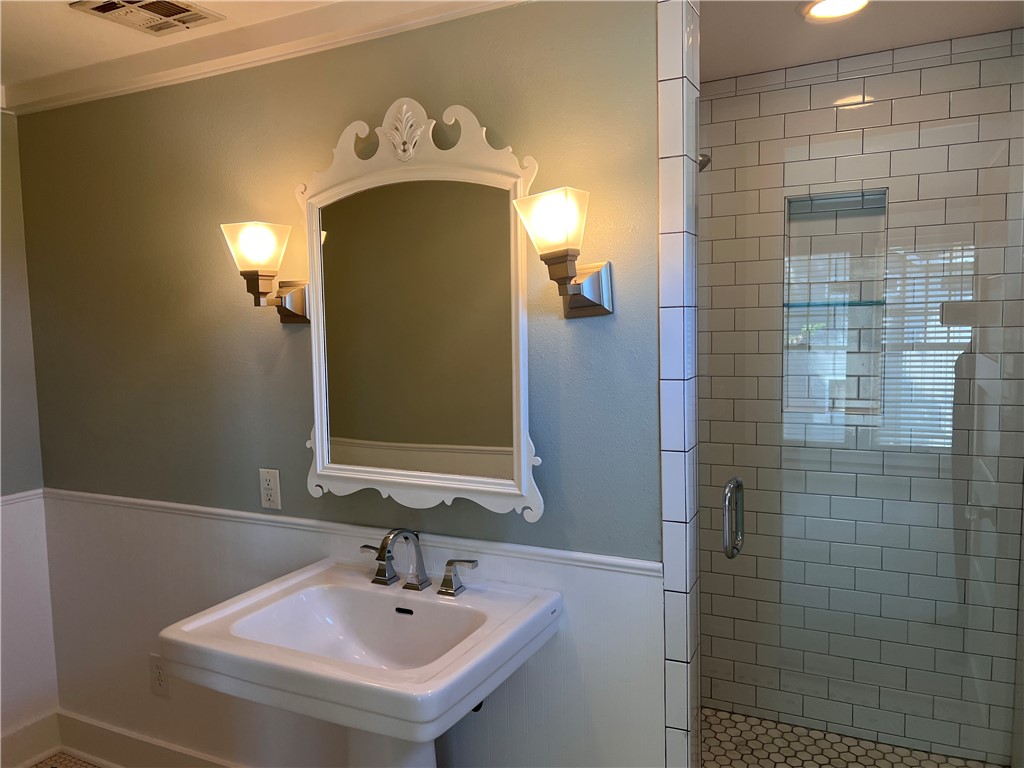 Lefors - Residential Lease