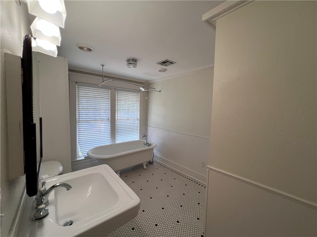 Lefors - Residential Lease