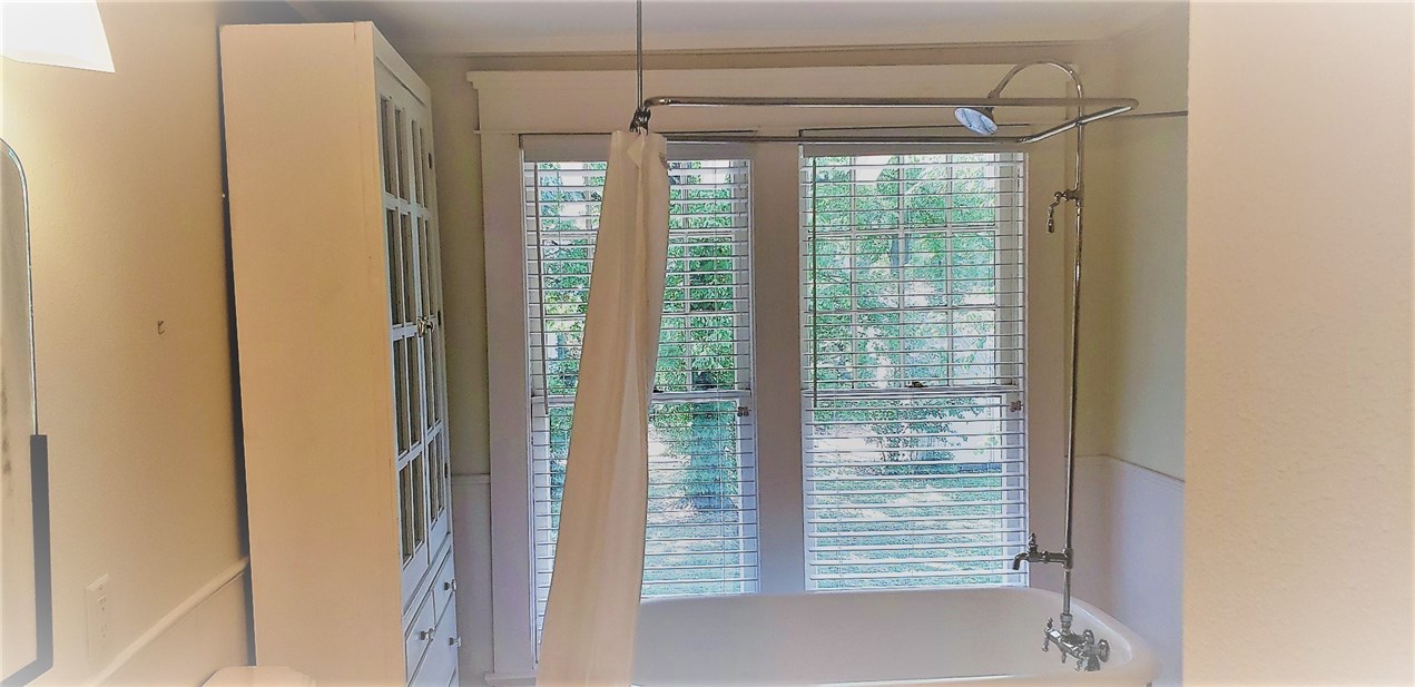 Lefors - Residential Lease