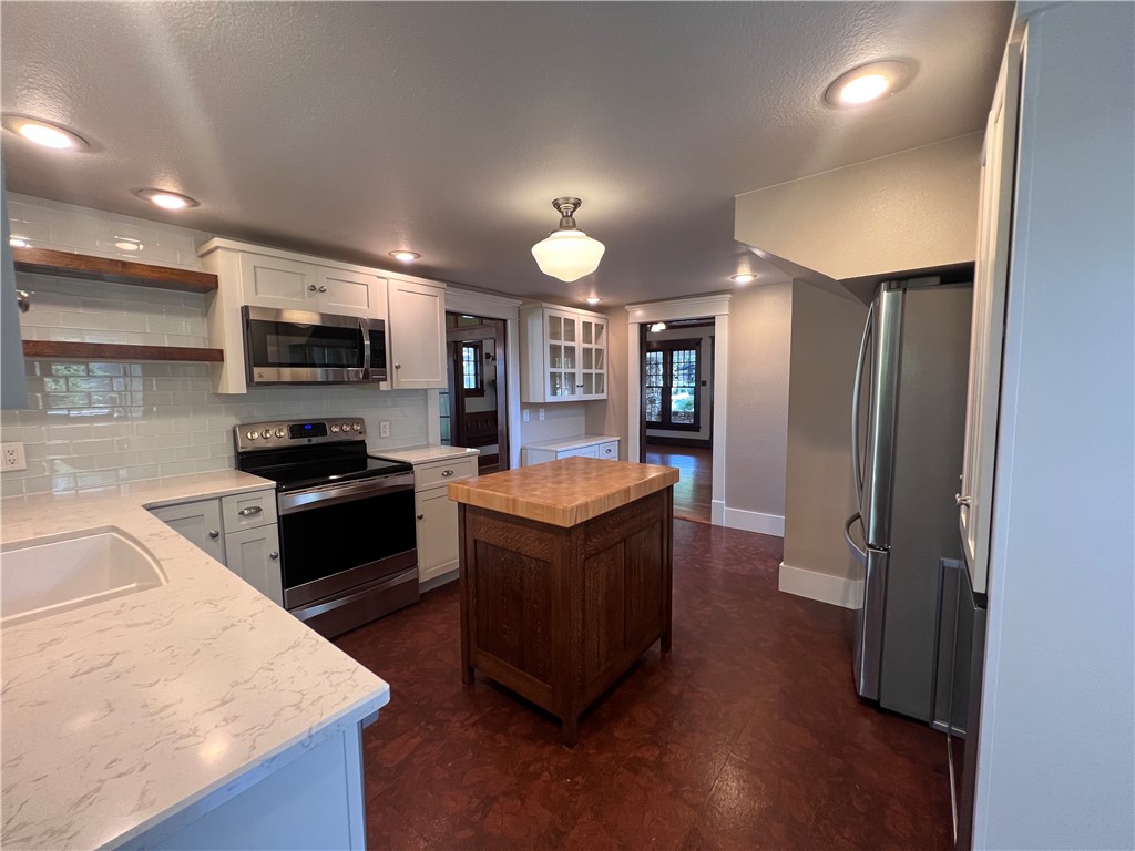 Lefors - Residential Lease