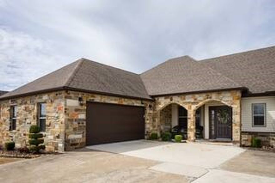 "Situated on the prestigious Hole 1 of Chamberlyne Golf Course, this 3-bedroom, 2.5-bathroom townhouse offers a perfect blend of modern design and functionality. Move-in ready, this home features spacious living areas, a sleek kitchen, and stylish finishes throughout. Enjoy the convenience of a 2-car garage and the close proximity to the clubhouse—ideal for golf enthusiasts. With its prime location, updated interiors, and peaceful golf course views, this townhouse is a true gem. Don’t miss your chance to call it home!"
Furniture is negotiable