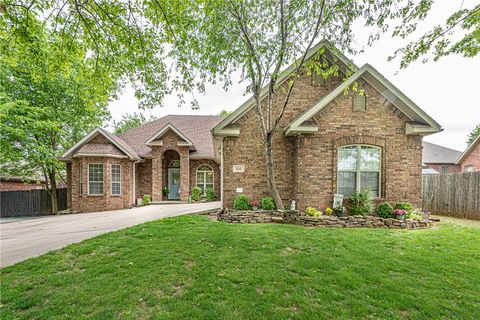 Photo of 516 Brandy Station Drive, Fayetteville, AR 72704 (MLS # 1344030)