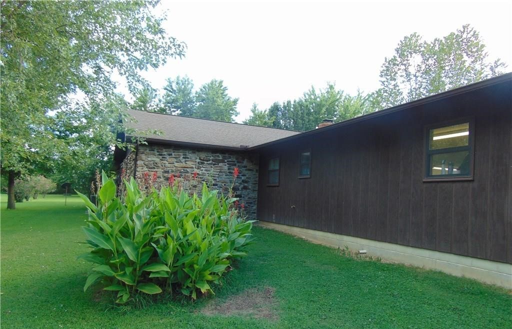 Nice house on 19+ acres being sold on auction.com