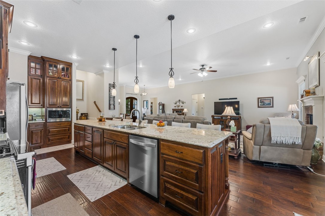 Estates At Brush Creek - Residential