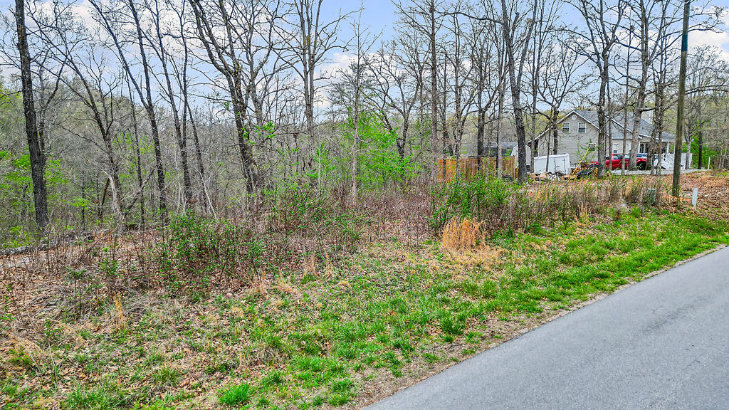 Bedford Sub Bvv - Land