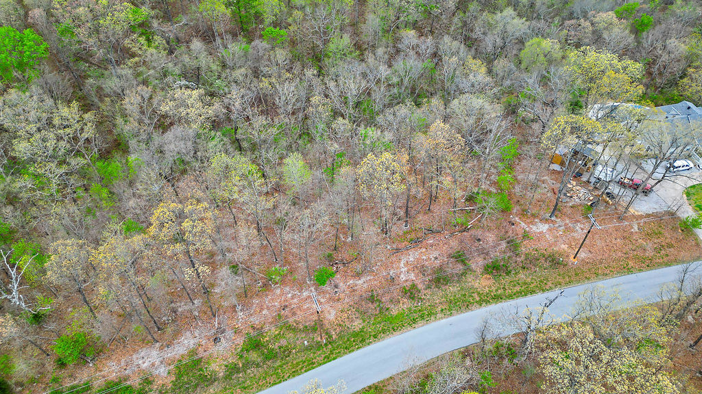 Bedford Sub Bvv - Land