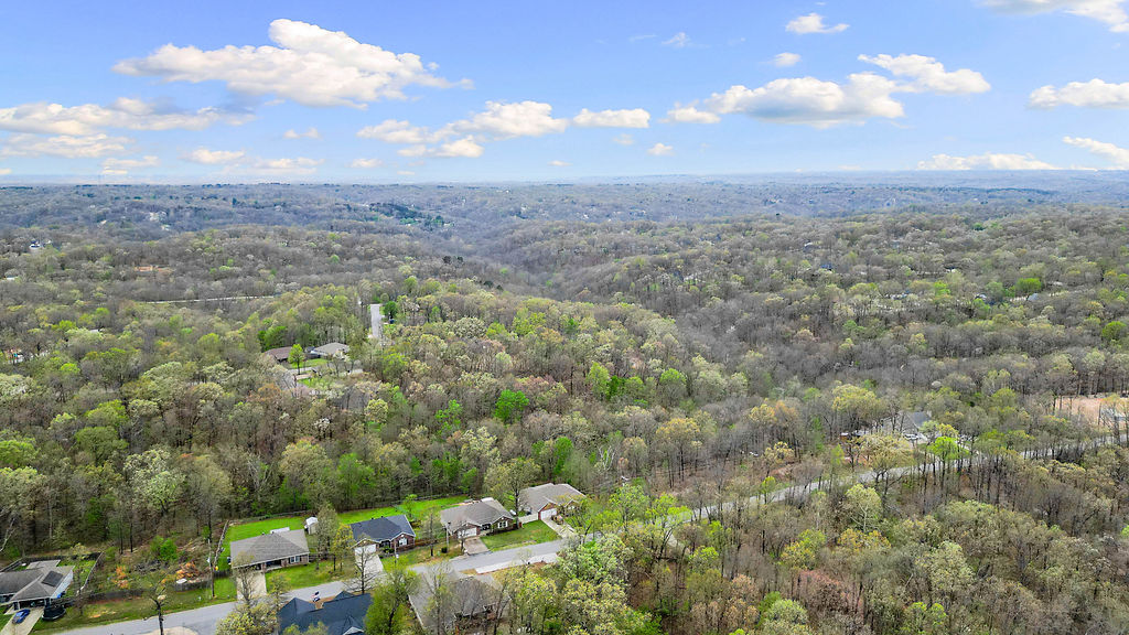 Bedford Sub Bvv - Land