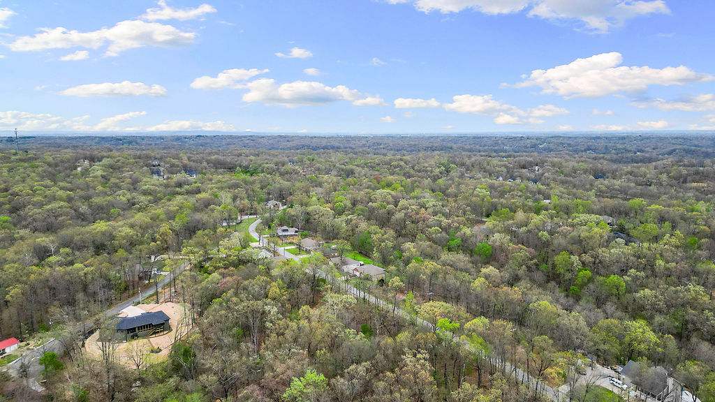 Bedford Sub Bvv - Land