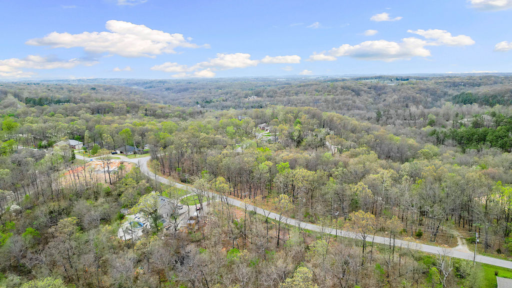 Bedford Sub Bvv - Land