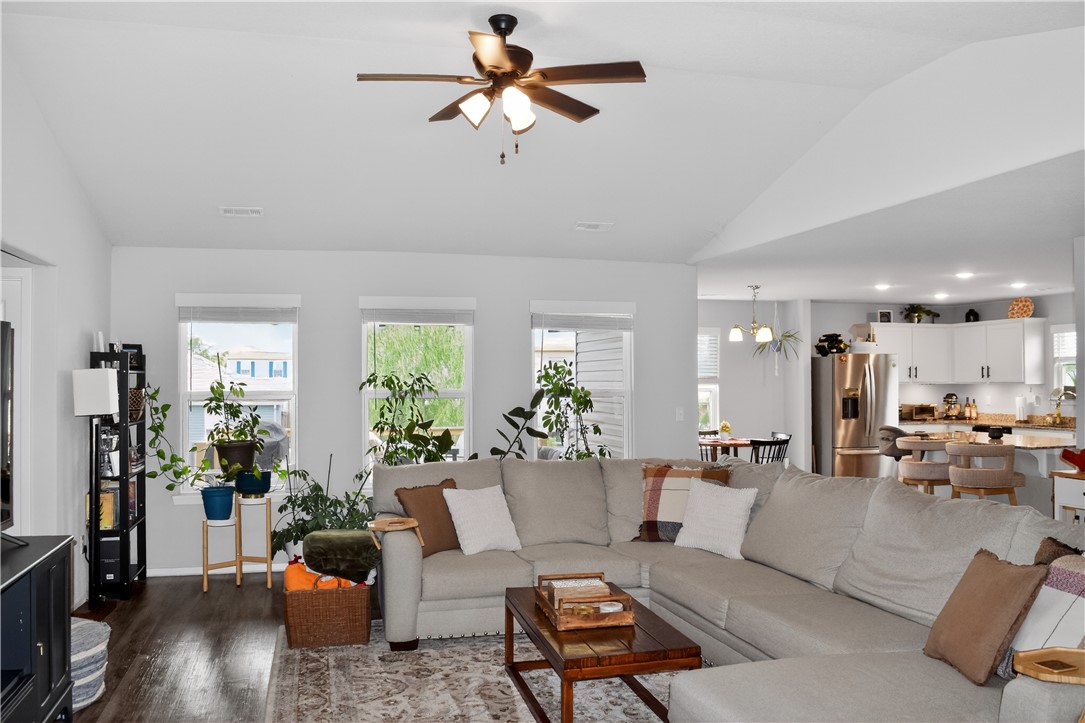 LAKEWOOD SUB PH V-LOWELL - Residential