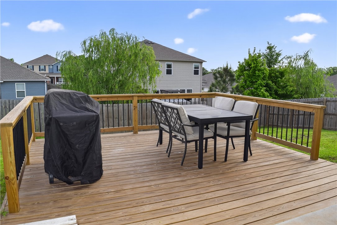 LAKEWOOD SUB PH V-LOWELL - Residential