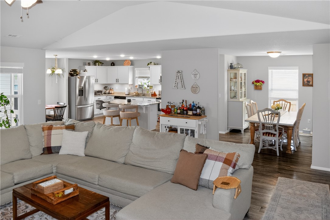 LAKEWOOD SUB PH V-LOWELL - Residential