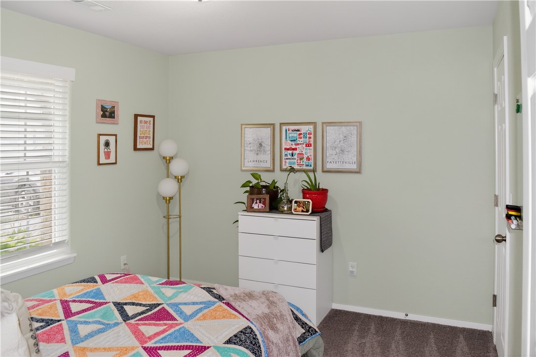 LAKEWOOD SUB PH V-LOWELL - Residential