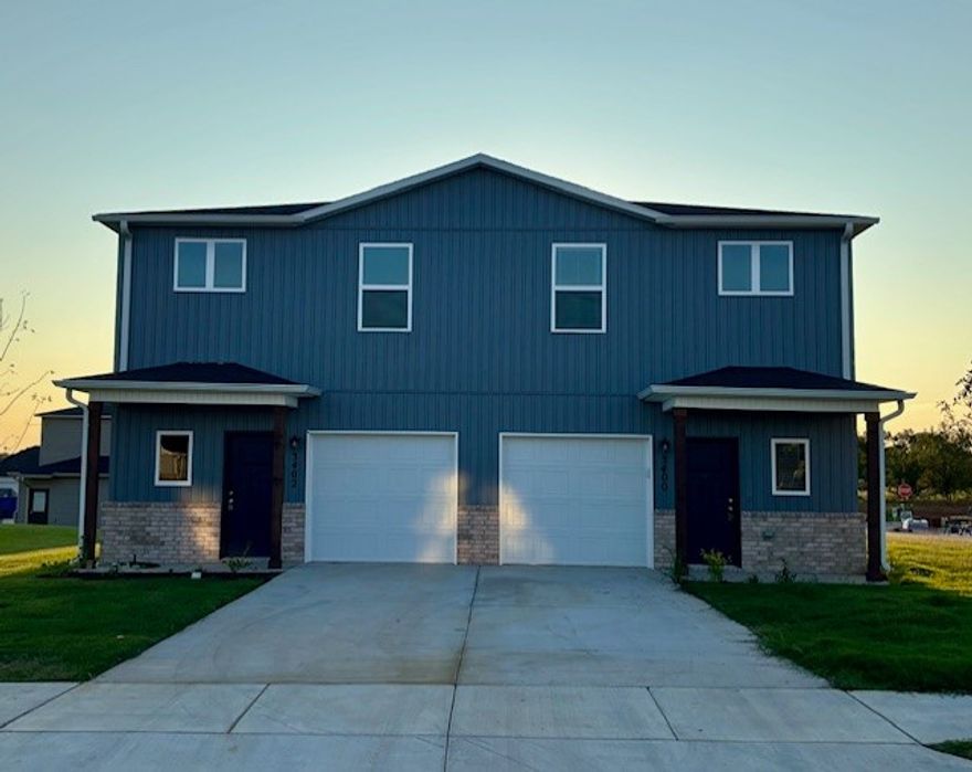 Brand New Construction duplex unit in a quiet Bentonville neighborhood. This 3-bedroom, 2-bathroom features an open-concept living area, modern kitchen with stainless steel appliances, and a spacious backyard perfect for relaxing or entertaining. Conveniently located near schools, parks, shopping, and just minutes from downtown Bentonville. Don't miss your chance to call this charming property home!