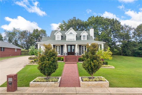 Photo of 221 Hogan Drive, Harrison, AR 72601 (MLS # 1361732)