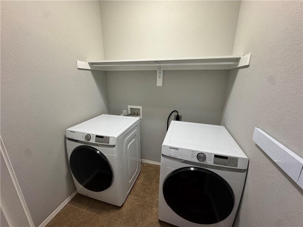 Lakewood Crossing Sub Ph 1 Rogers - Residential Lease